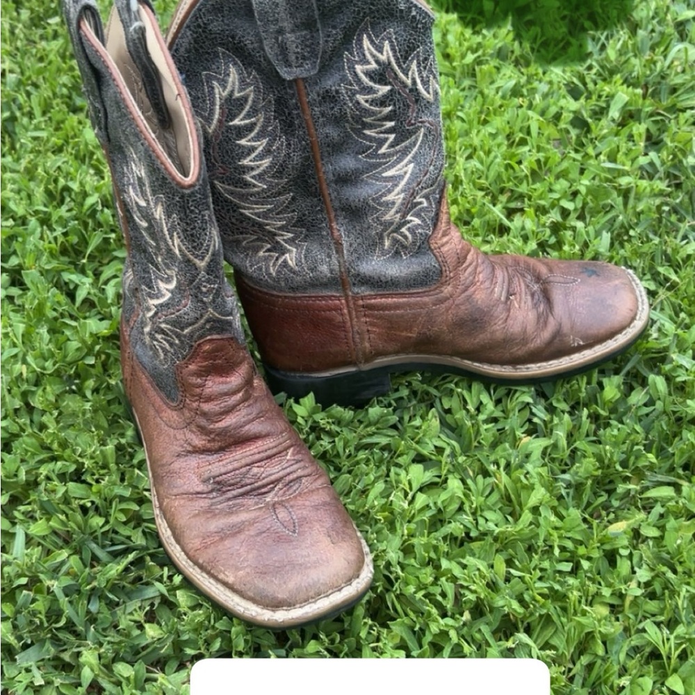 Brown and Gray Western Cowboy Boots